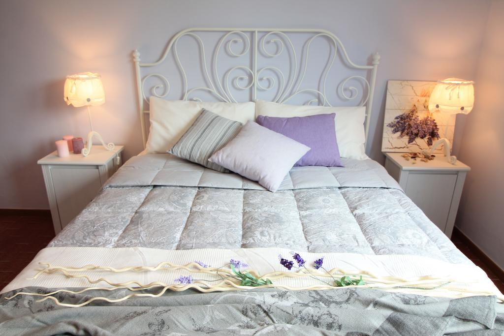 Il Borghetto Apartment San Lorenzo in Campo ภายนอก รูปภาพ